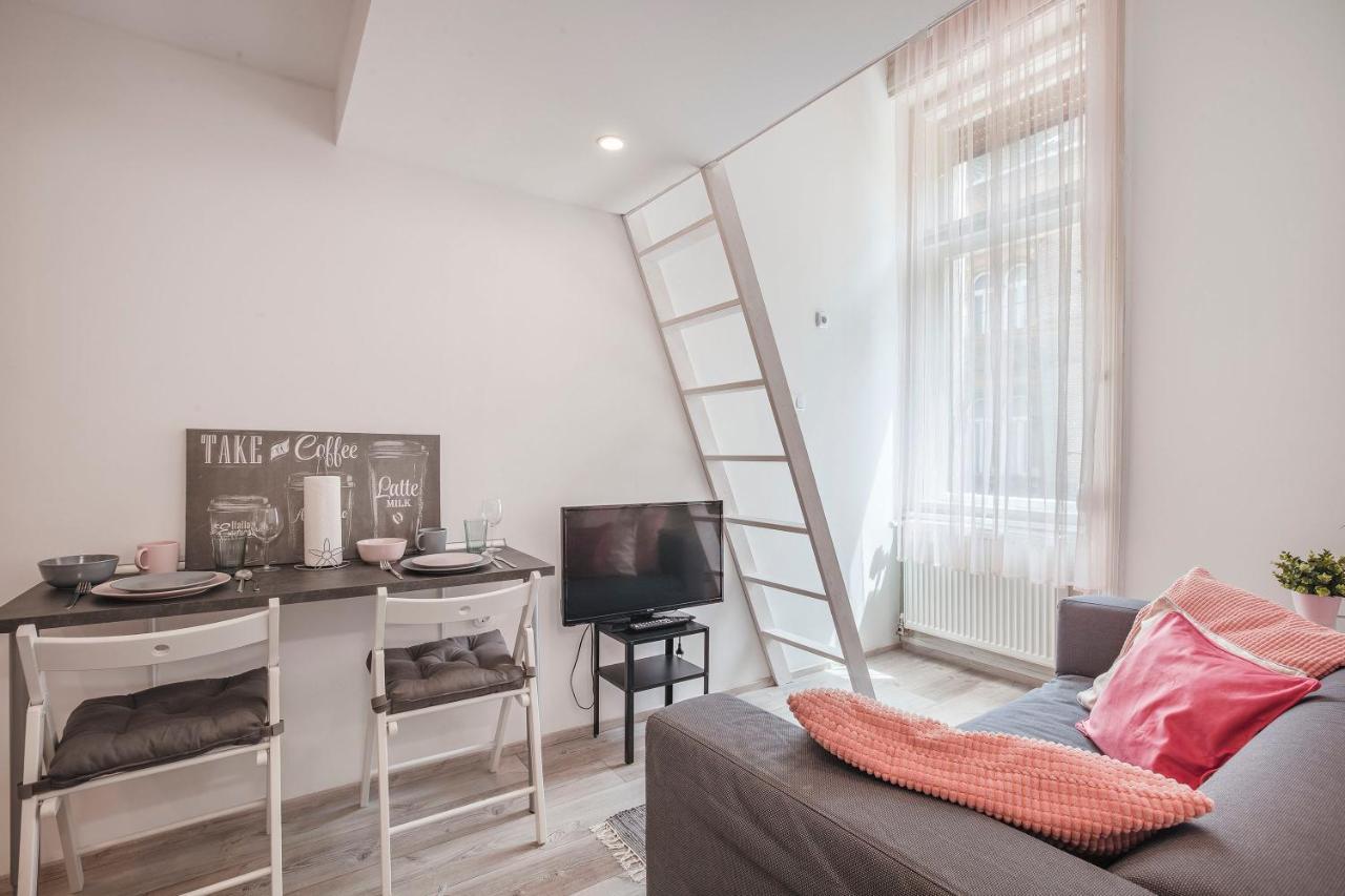 D'Crown Residences Budapest Extérieur photo